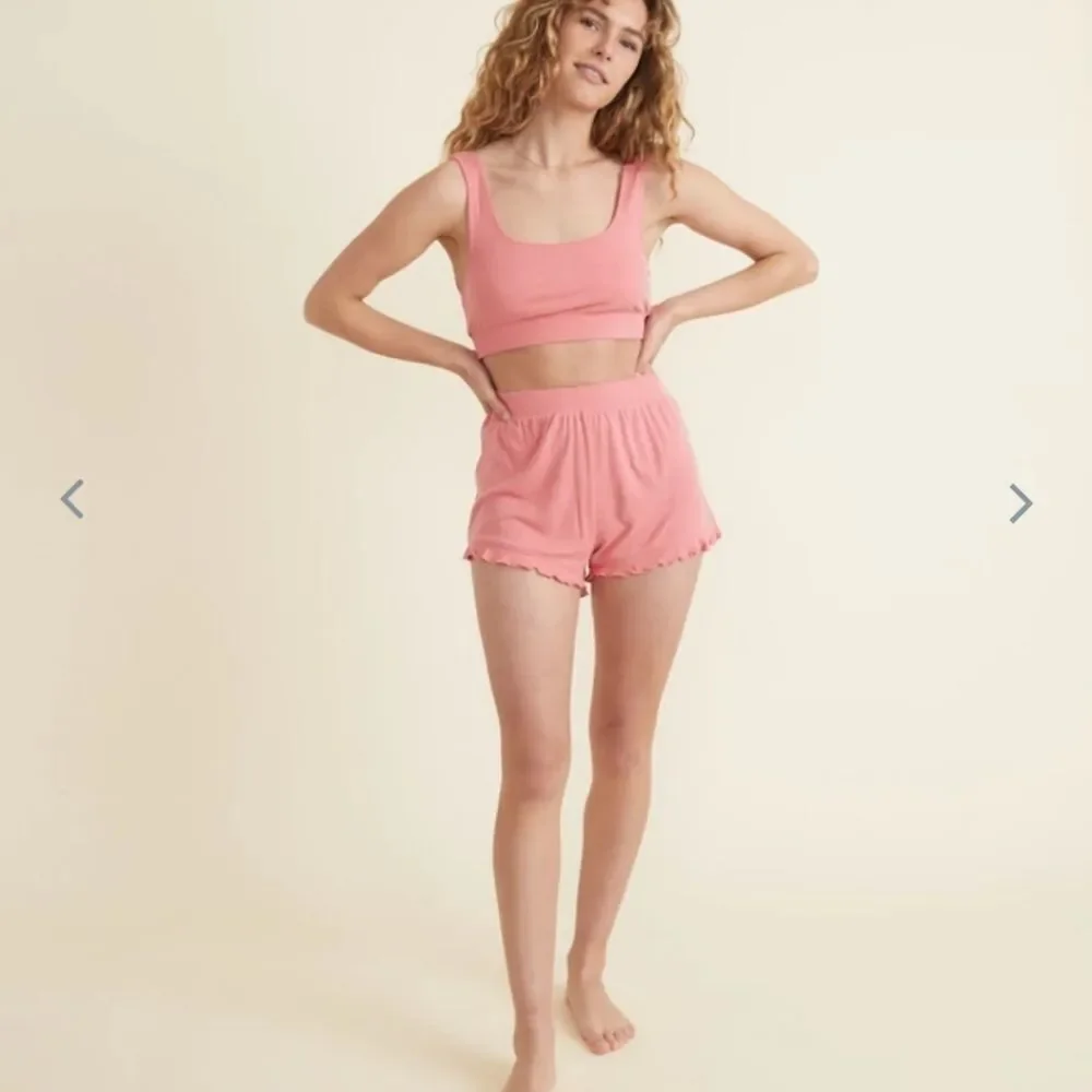 MARINE layer Luxe Rib Ruffle Short - Picture 4 of 4